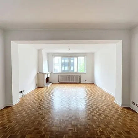 Rent this 2 bed apartment on Avenue Brugmann - Brugmannlaan 61 in 1190 Forest - Vorst, Belgium