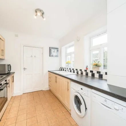 Rent this 3 bed apartment on 12 St. Mark's Road in London, W7 2PW