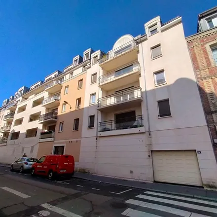 Image 6 - 2 Place du Général de Gaulle, 76000 Rouen, France - Apartment for rent