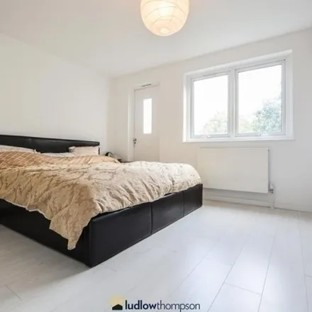 Rent this 2 bed apartment on 39 Royal Mint Street in London, E1 8LG
