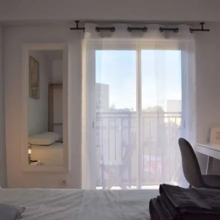 Rent this 1 bed apartment on Avinguda de Gaspar Aguilar in 91, 46017 Valencia