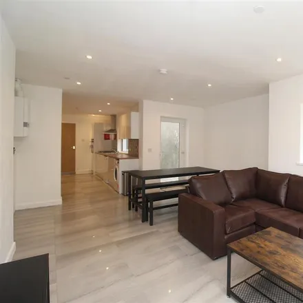 Rent this 7 bed apartment on Flora Street in Cardiff, CF24 4EQ
