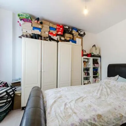 Image 4 - 27 Gipsy Road Gardens, London, SE27 9TH, United Kingdom - Apartment for sale