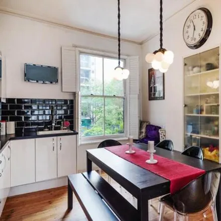 Image 4 - 68 Chambers Road, London, N7 0LZ, United Kingdom - Apartment for sale