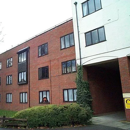 Image 6 - Sidney Road, Spelthorne, TW18 4QJ, United Kingdom - Apartment for rent