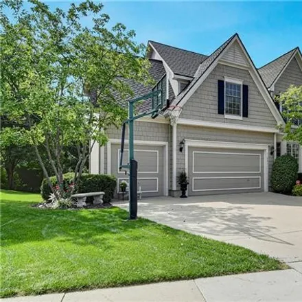 Buy this 5 bed house on 11001 South Glenview Lane in Olathe, KS 66061