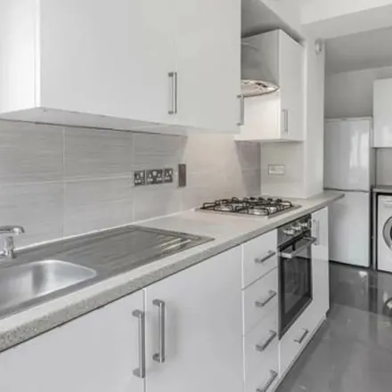 Image 3 - 19 Colville Road, London, W11 2BP, United Kingdom - Apartment for rent
