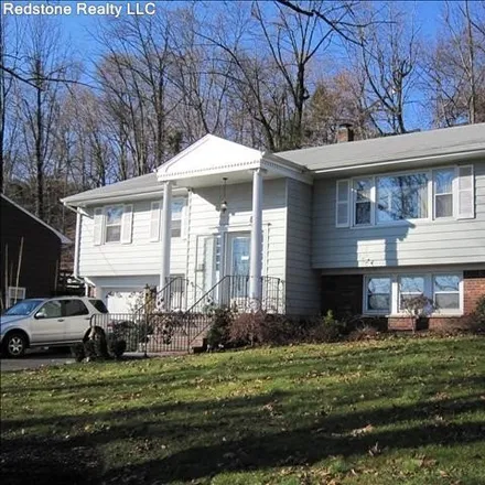 Rent this 4 bed house on 172 Hillcrest Road in Ridgewood, NJ 07450