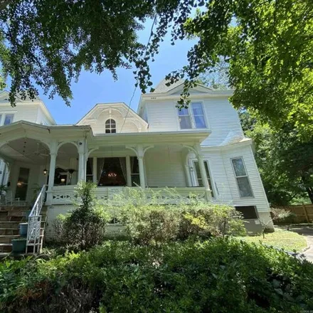 Buy this 5 bed house on 824 Park Ave in Hot Springs, Arkansas
