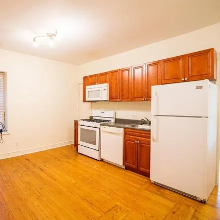Rent this 2 bed apartment on 43rd & Spruce in Spruce Street, Philadelphia