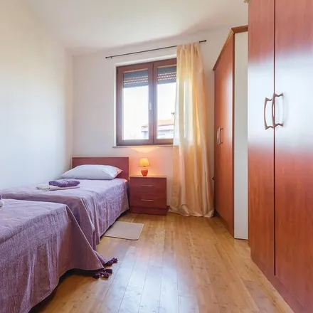 Image 5 - 52204 Ližnjan, Croatia - Apartment for rent