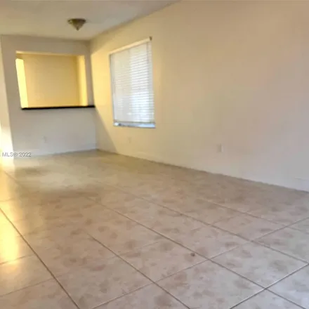 Image 3 - 922 Coral Club Drive, Coral Springs, FL 33071, USA - Apartment for rent