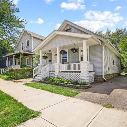 Image 2 - 1458 W 52nd St, Cleveland, Ohio, 44102 - House for sale