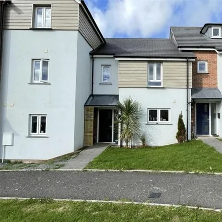 Buy this 3 bed house on Brooks Avenue in Holsworthy, EX22 6FQ
