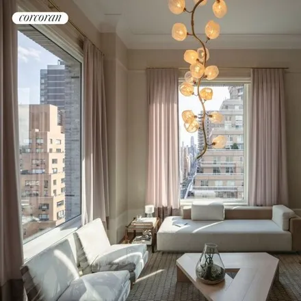 Image 1 - 178 East 88th Street, New York, NY 10128, USA - Condo for sale