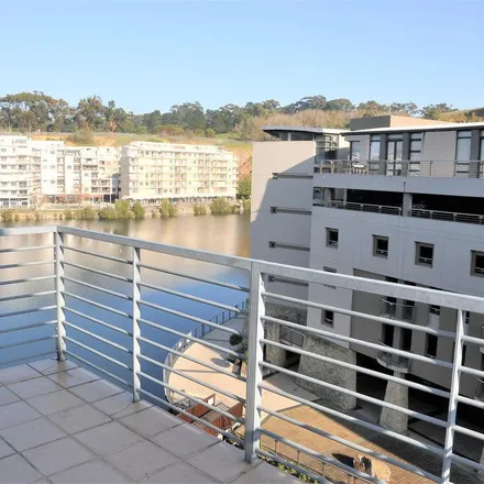 Image 5 - Howick Close, Tyger Valley, Bellville, South Africa - Apartment for rent