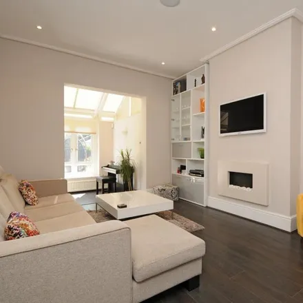 Rent this 4 bed house on Emmanuel Church of England Primary School in Mill Lane, London