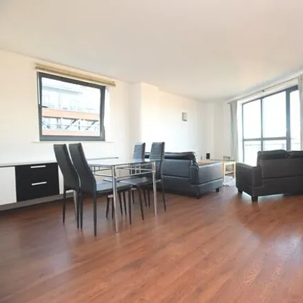 Rent this 2 bed room on West One Plaza in Cavendish Street, Saint George's