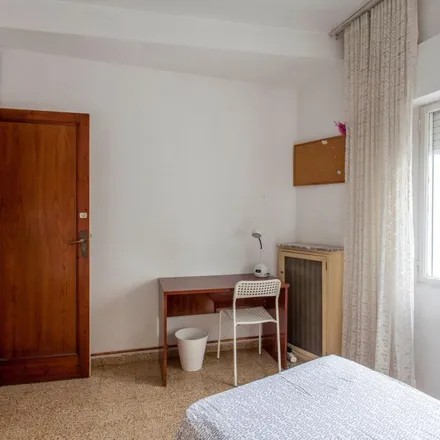 Image 3 - Kuups, Carrer de Conca, 46008 Valencia, Spain - Apartment for rent