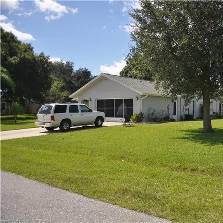 Image 2 - 408 Holly Drive, Sebring, FL 33876, USA - House for sale