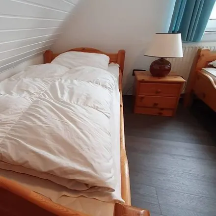 Rent this 2 bed house on Greetsiel in Am Alten Deich, 26736 Greetsiel