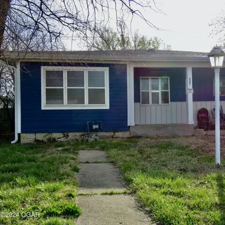 Buy this 3 bed house on 823 Jefferson Avenue in Chitwood, Joplin
