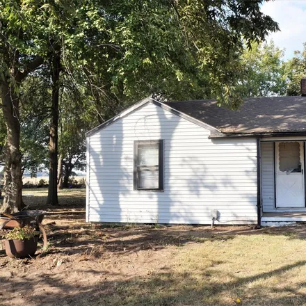 Buy this 3 bed house on 299 Cunningham Street in Cardwell, Dunklin County