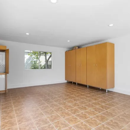 Rent this 3 bed apartment on 8150 Kenyon Avenue in Los Angeles, CA 90045