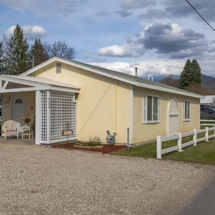 Buy this 3 bed house on 718 West Court Street in Chewelah, WA 99109