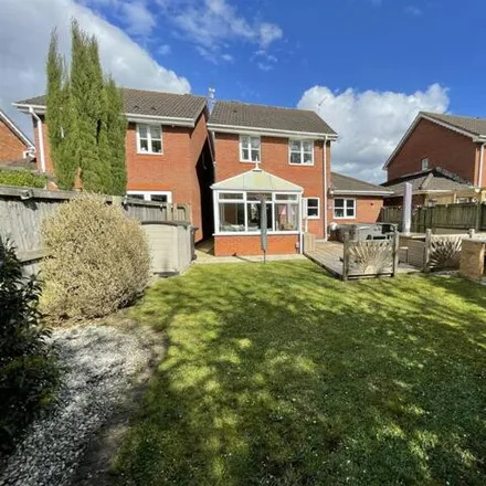 Buy this 3 bed house on Thetford Way in Swindon, SN25 1WZ