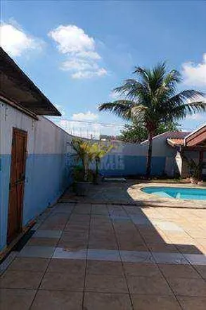 Buy this 4 bed house on Rua Leonel Pântano in Vila Ferrarezzi, Santa Bárbara d'Oeste - SP