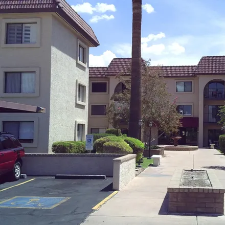 Image 1 - 3033 East Devonshire Avenue, Phoenix, AZ 85016, USA - Apartment for rent