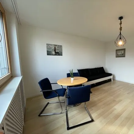Rent this 3 bed apartment on Kath. Pfarrbüro Maria Heimsuchung in Ridlerstraße 90, 80339 Munich