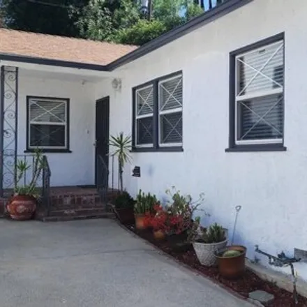 Rent this 3 bed house on 5254 Calderon Road in Los Angeles, CA 91364