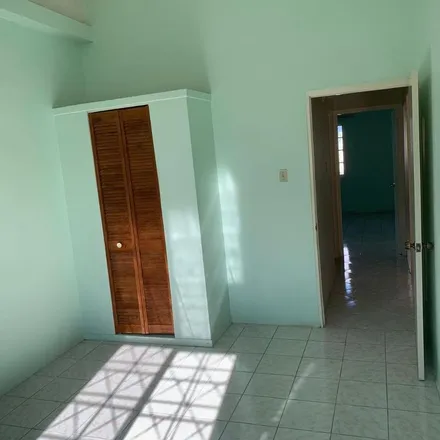 Rent this 2 bed apartment on Dyke Road in Portsmouth, Portmore