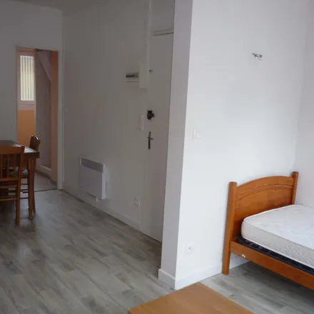 Rent this 1 bed apartment on 1 Rue Maurice Carton in 62300 Lens, France