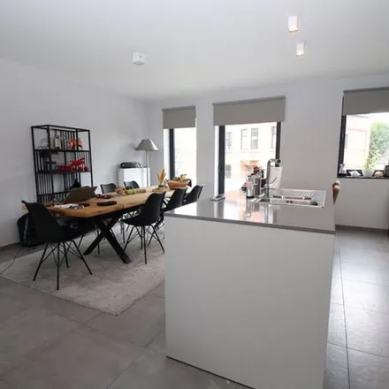 Rent this 3 bed apartment on Onze-Lieve-Vrouwstraat 113 in 3020 Herent, Belgium