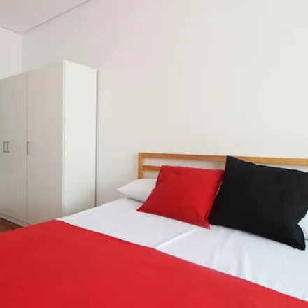 Image 5 - Paseo de la Castellana, 215, 28029 Madrid, Spain - Room for rent