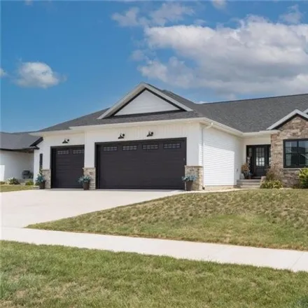 Buy this 6 bed house on 1051 Alexis Court in Marion, IA 52302