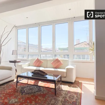 Rent this 2 bed apartment on Rua Eugénio dos Santos in 2780-105 Oeiras, Portugal