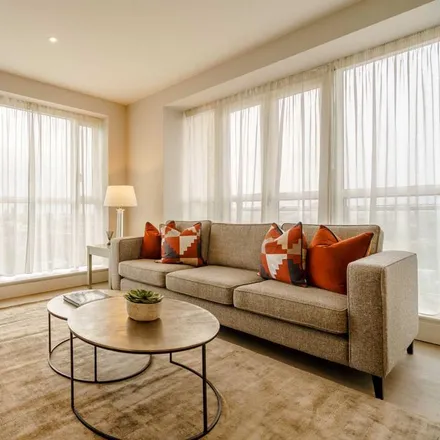 Rent this 2 bed apartment on Hanover House in 32 Westferry Circus, Canary Wharf