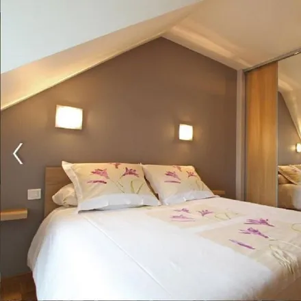 Rent this 1 bed apartment on 50800 Villedieu-les-Poêles