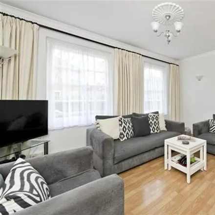 Buy this 3 bed apartment on Hill Farm Road in London, London