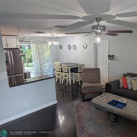 Image 3 - 753 Cinnamon Road, North Palm Beach, FL 33408, USA - House for rent