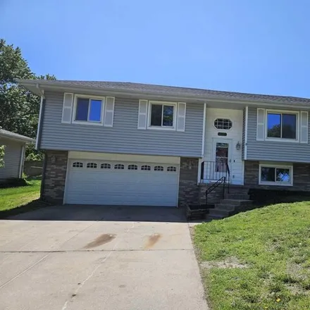 Buy this 4 bed house on 2339 Lucille Drive in Bellevue, NE 68147