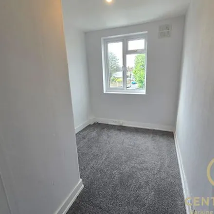 Rent this 2 bed apartment on Brentwood Road in London, RM2 6DD