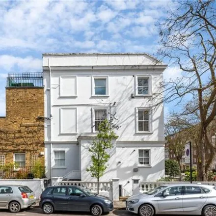 Image 2 - 7 Pembroke Villas, London, W8 6PD, United Kingdom - Apartment for sale