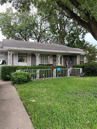 Buy this 3 bed house on 2918 Stafford Street in Irving, TX 75062