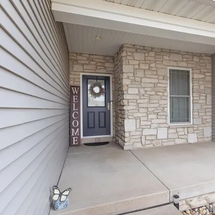 Image 3 - 5590 Judge Road, Pleasant Valley Township, Bettendorf, IA 52722, USA - House for sale