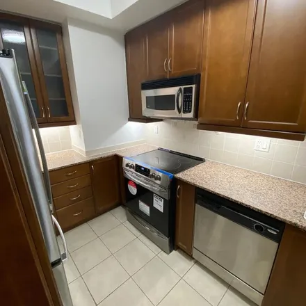 Rent this 2 bed townhouse on 430 Kenneth Avenue in Toronto, ON M2N 4V9